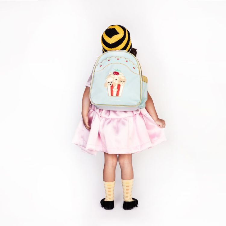 Backpack Ralphie popcorn