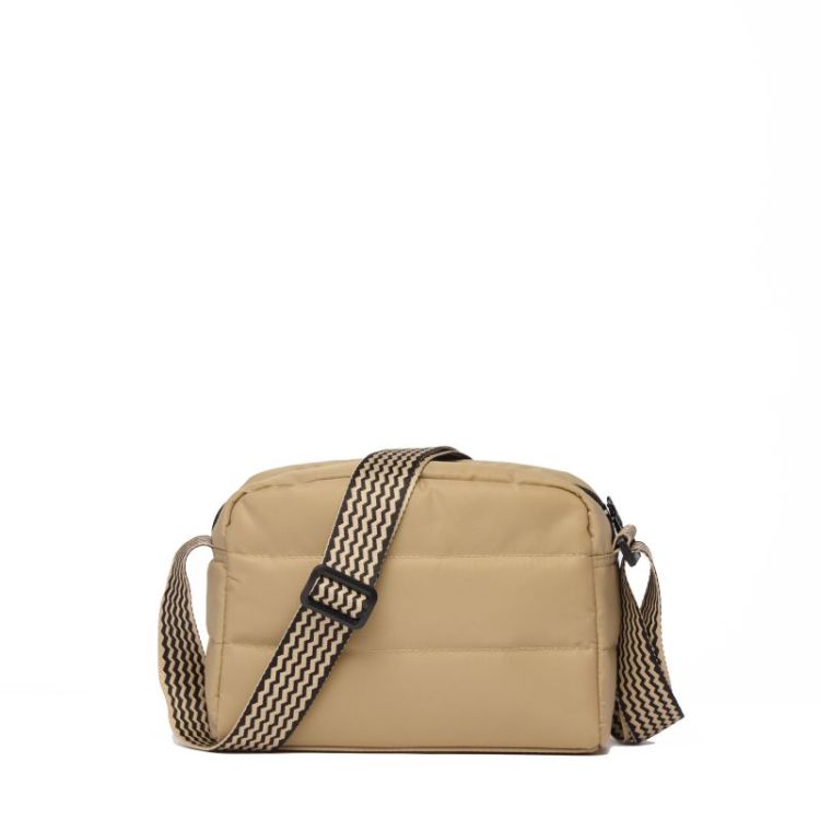 101CS01 beige