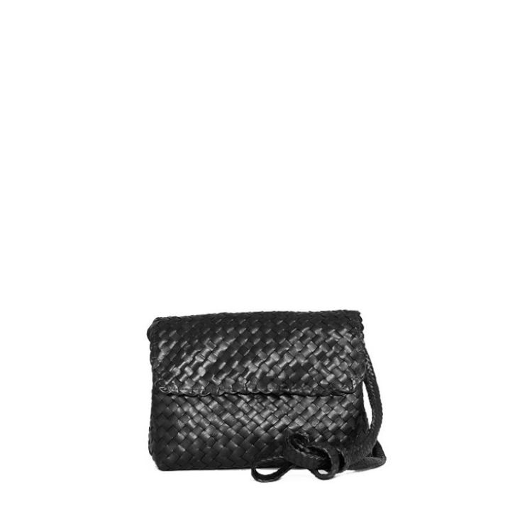 CAROLINE DAMA black