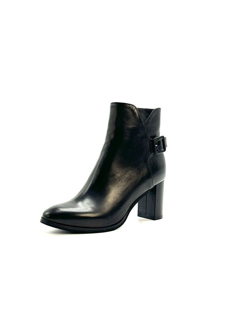 8536 leder